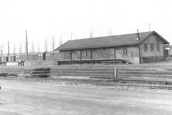  Vozové skladiště v Bystřici p.H. v 60. letech 